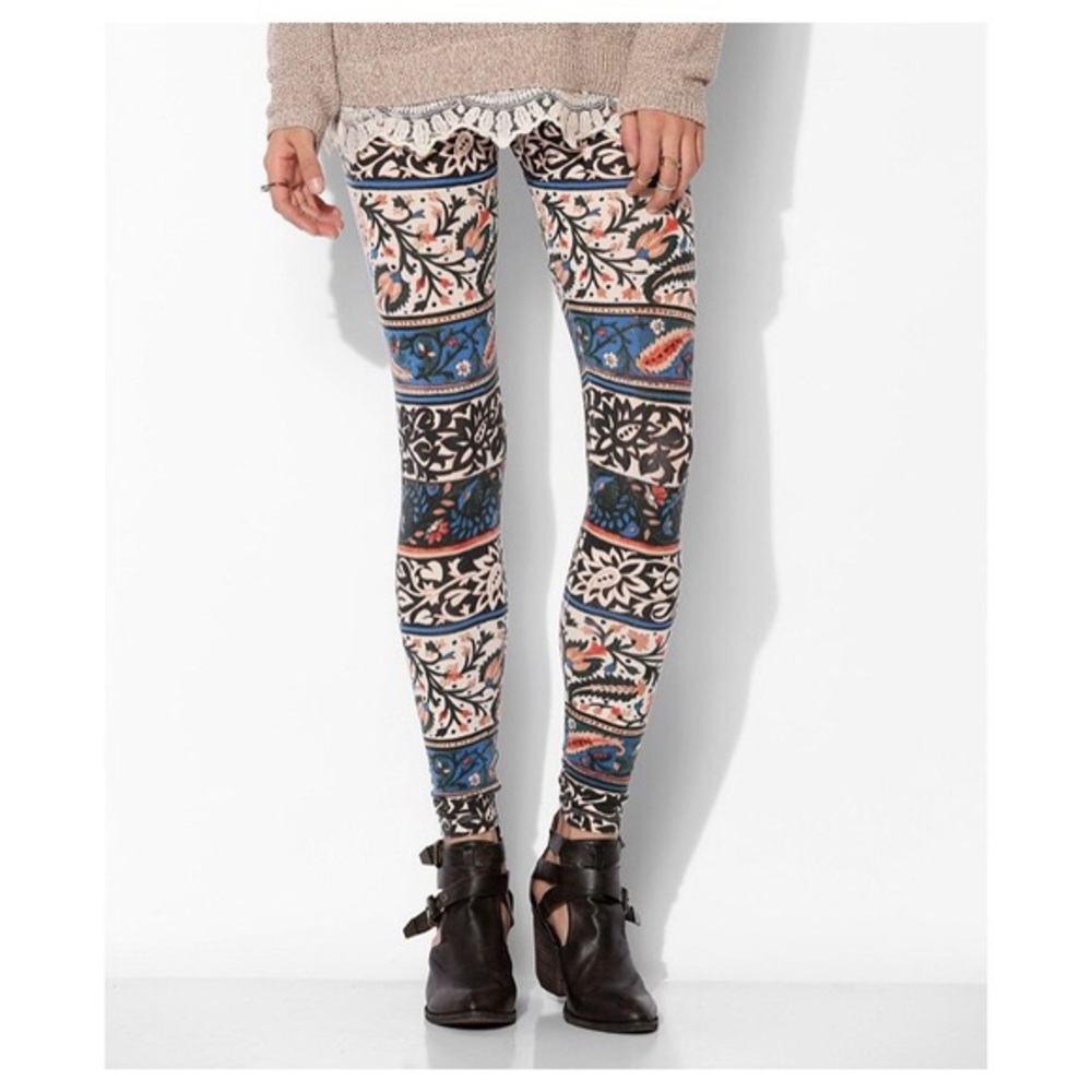 Truly madly deeply UO floral paisley print legging